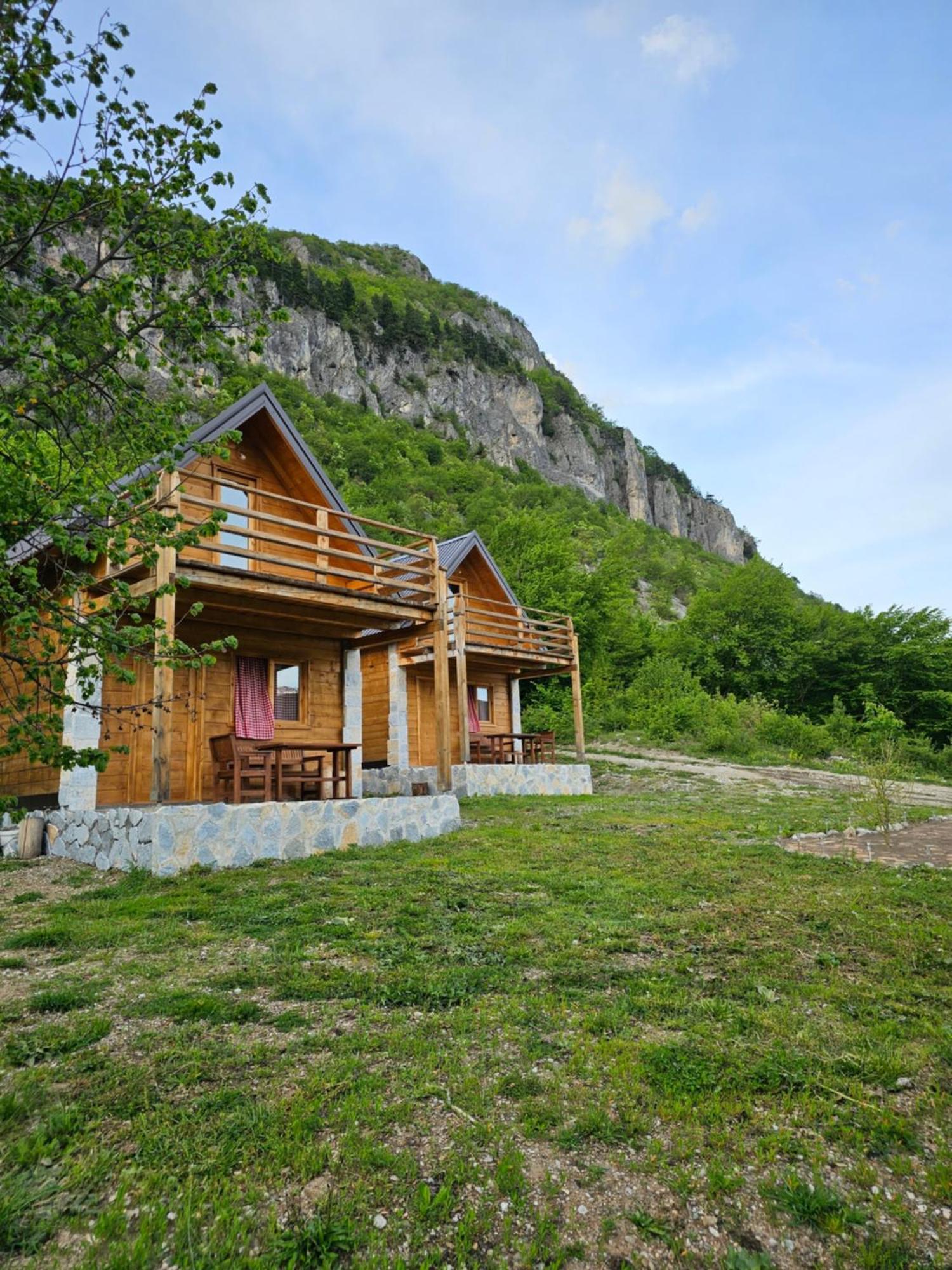 Ethno Star Bojovic Guest House Gusinje Luaran gambar