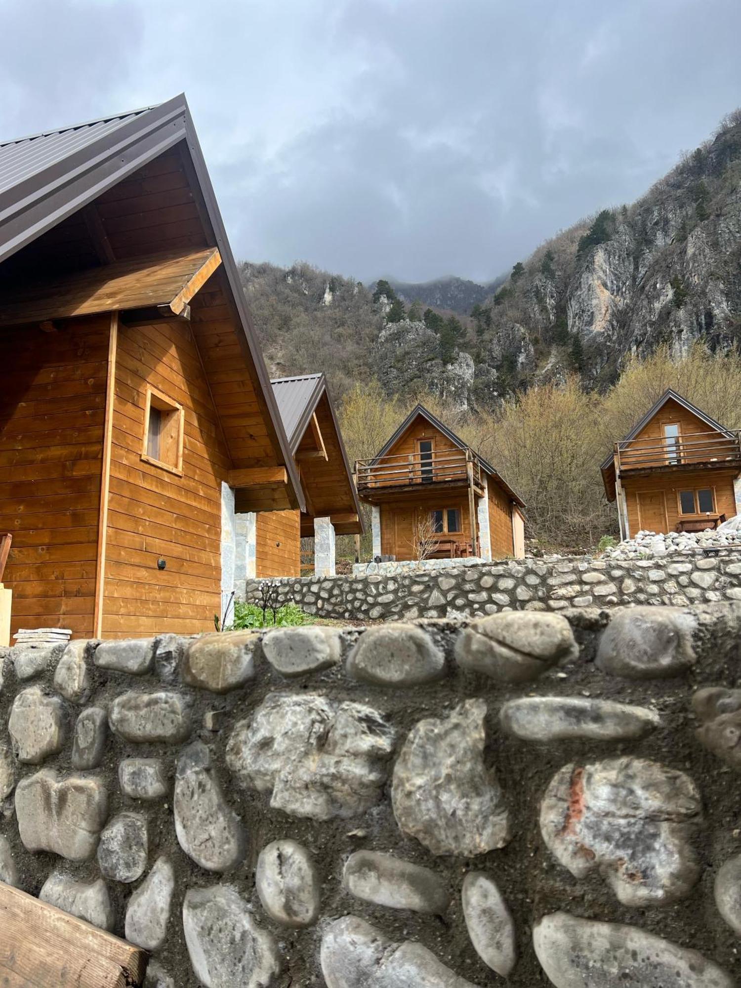 Ethno Star Bojovic Guest House Gusinje Luaran gambar