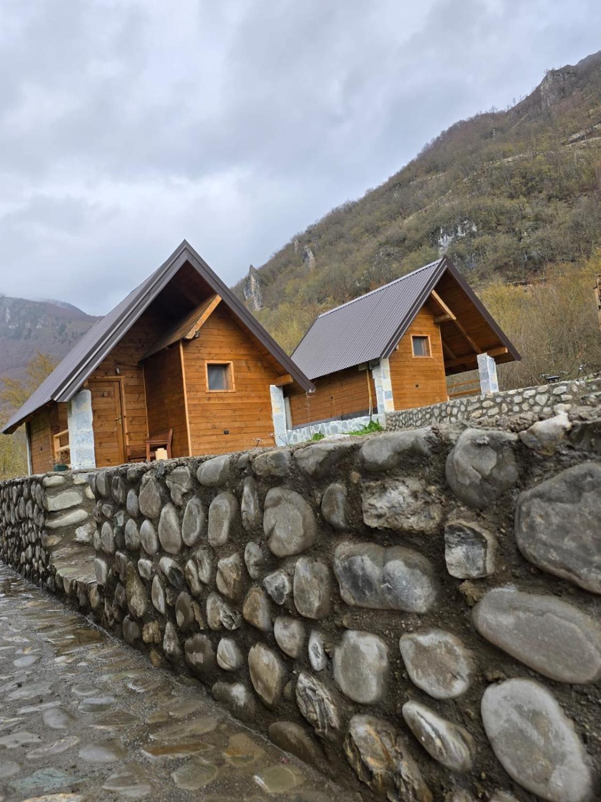 Ethno Star Bojovic Guest House Gusinje Luaran gambar