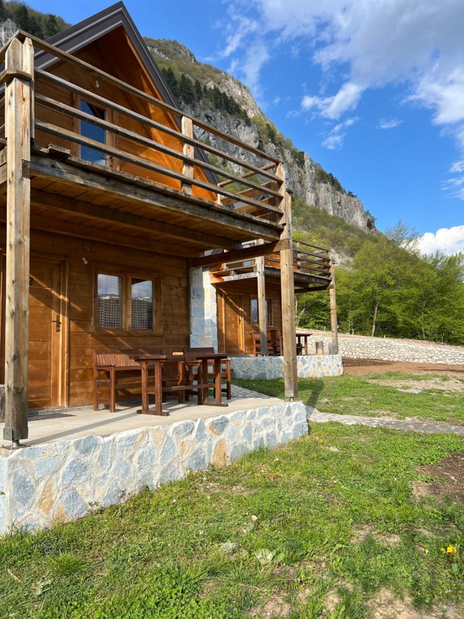 Ethno Star Bojovic Guest House Gusinje Luaran gambar